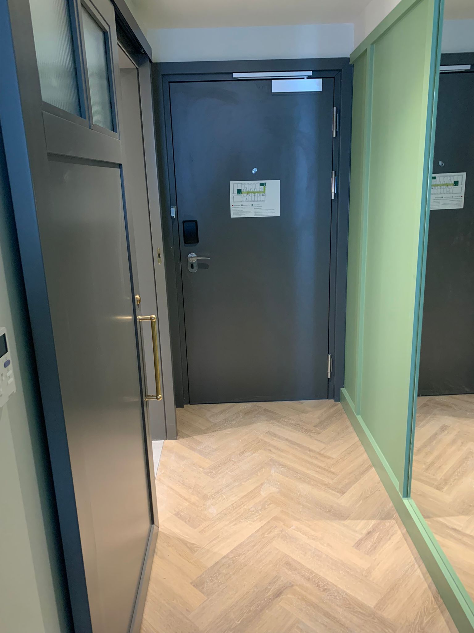 Hotel Marriot Manchester — natural stone work, view two