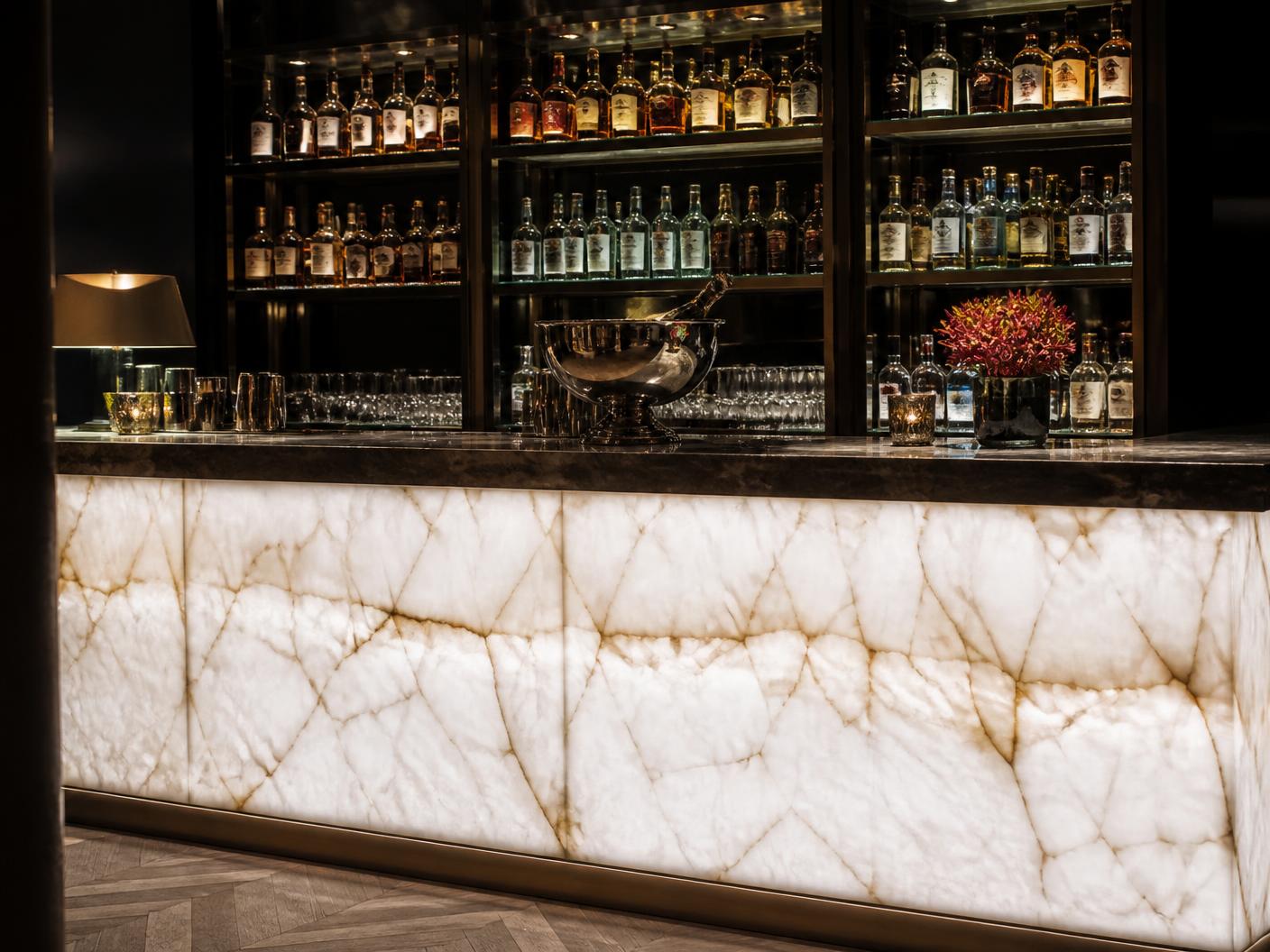 White Onyx Members' Bar in Bianco Onyx
